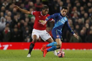 Alexis Sánchez  fue una de las buenas figuras en el duelo entre Arsenal y Manchester United.