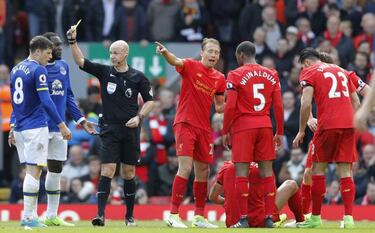 Koeman furious with Liverpool bench