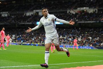 Mariano celebrates after scoring Real's 3rd goal during the Copa del Rey last of 32 match against Cultural Leonesa at the Santiago Bernabeu | November 30, 2016.