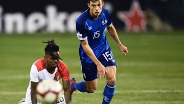 La selecci&oacute;n de Ricardo Gareca cay&oacute; 0-2 en Washington ante El Salvador, que inici&oacute; el partido con suplentes y sum&oacute; un hist&oacute;rico triunfo.