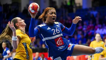 La francesa Pauletta Foppa supera a la sueca Kristin Thorleifsdottir en Debrecen.