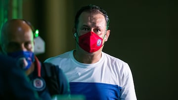 Juan Reynoso sería el primer técnico peruano campeón en futbol mexicano