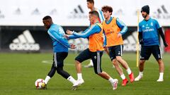 Vinicius finally returns to group training