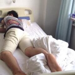 Acude al hospital a ver nacer a su hijo y le operan de hemorroides por error