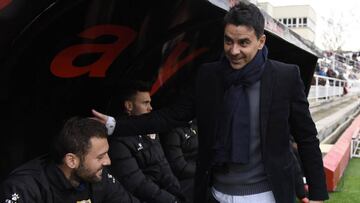 Míchel, en el banquillo de Vallecas.