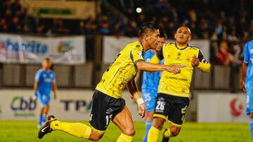 Felipe Flores es el más codiciado de la B: dos equipos lo buscan