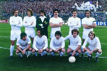 Formación del Real Madrid campeón de Liga de 1979. Uli Stielike, Sol, Miguel Ángel, Goyo Benito, San José, Pirri, Juanito, Vicente del Bosque, Santillana, Wolff y Jensen.

