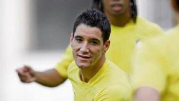 <b>DESEADO. </b>Thiago Neves, en un entrenamiento en Pekín, donde ha ganado el bronce con Brasil.