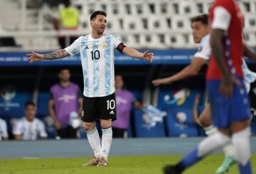 Bravo, Vidal y Messi: las postales del debut de la Roja