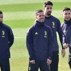 Pjanic: "Hay que ser pacientes y demostrar nuestro nivel"