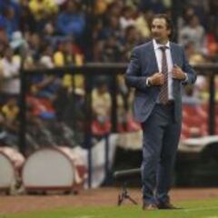 Pizzi llega a la Roja con mejor rendimiento que Sampaoli