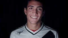 Sevilla sign Uruguayan central defender Cristian González
