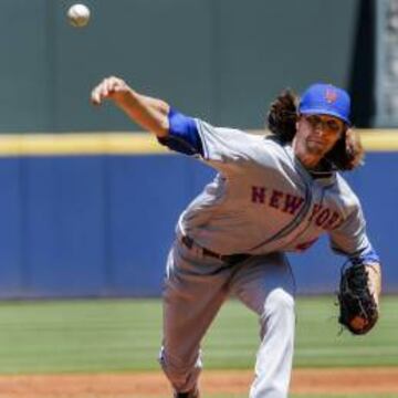 El pitcher de los Mets, Jacob deGrom, fue efectivo en su primer partido desde el 8 de abril.