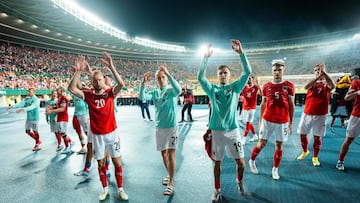 Austria's players celebrate after the 2026 FIFA World Cup Qualifying Group H football match between Austria and Romania in Vienna on June 7, 2025. (Photo by GEORG HOCHMUTH / APA / AFP) / Austria OUT