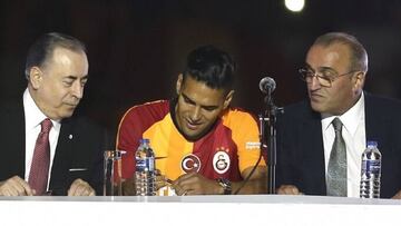 Presidente de Galatasaray desmiente líos con Fatih Terim