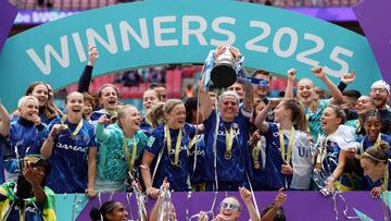 El Chelsea de Sonia obtuvo triple nacional tras derrotar al Manchester United en Wembley.