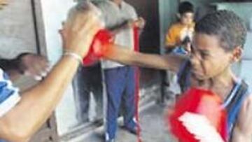 El boxeo se arraiga desde pequeños.