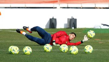 11/10/21 VILLARREAL ENTRENAMIENTO
RULLI