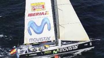 <B>TERCERO.</B> Tras el tercer puesto logrado en la última etapa, el barco dirigido por Bouwe Bekking mantiene una meritoria tercera plaza en la general.