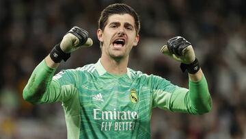 MADRID, SPAIN - MARCH 9: Thibaut Courtois of Real Madrid celebrates after winning the UEFA Champions League round of sixteen leg two match against Paris Saint-Germain at Estadio Santiago Bernabeu on March 09, 2022 in Madrid, Spain. (Photo by Burak Akbulut/Anadolu Agency via Getty Images)