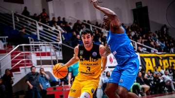 Jaime Fernández, base de La Laguna Tenerife, ante el Aliaga Petkimspor turco.