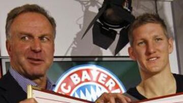 Rummenigge: "No vamos a vender a Schweinsteiger"