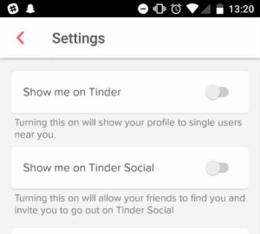 Cómo ligar por Tinder sin que se enteren nuestros contactos en Facebook