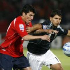 Seis chilenos tienen la fórmula para derrotar a Argentina