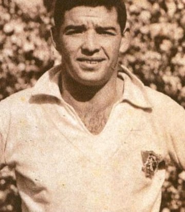 Gol 150: Luis Hernán Alvarez a Argentina (1-6) el 07-03-1959.