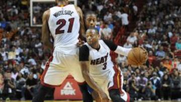 Wade salva a los Heat; los Sixers, 12 derrotas seguidas