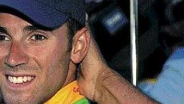 <b>DAMNIFICADO.</B> Alejandro Valverde perdió muchas opciones de podio por no estar atento al abanico.