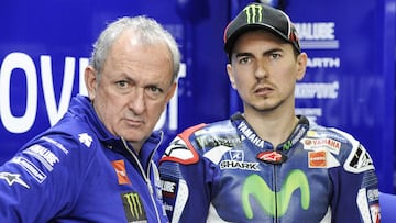 ASSEN TT, ASSEN, NETHERLANDS - 2016/06/25: Jorge Lorenzo (R) (Movistar Yamaha) during the qualifying sessions in Assen. (Photo by Gaetano Piazzolla/Pacific Press/LightRocket via Getty Images) RAMON FORCADA
 PUBLICADA 19/08/16 NA MA38 4COL