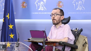 El portavoz de Unidas Podemos en el Congreso, Pablo Echenique, interviene durante una rueda de prensa anterior a la reunión de la Junta de Portavoces, en el Congreso de los Diputados, a 28 de marzo de 2023, en Madrid (España).
28 MARZO 2023;RUEDAS DE PRENSA;PORTAVOCES;MADRID;CONGRESO DE LOS DIPUTADOS
Marta Fernández Jara / Europa Press
28/03/2023