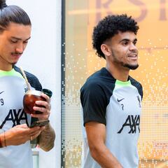 Luis Díaz reanuda prácticas con Liverpool: Man. City, próximo reto