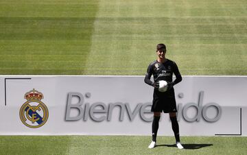 Courtois' presentation at Real Madrid in pictures