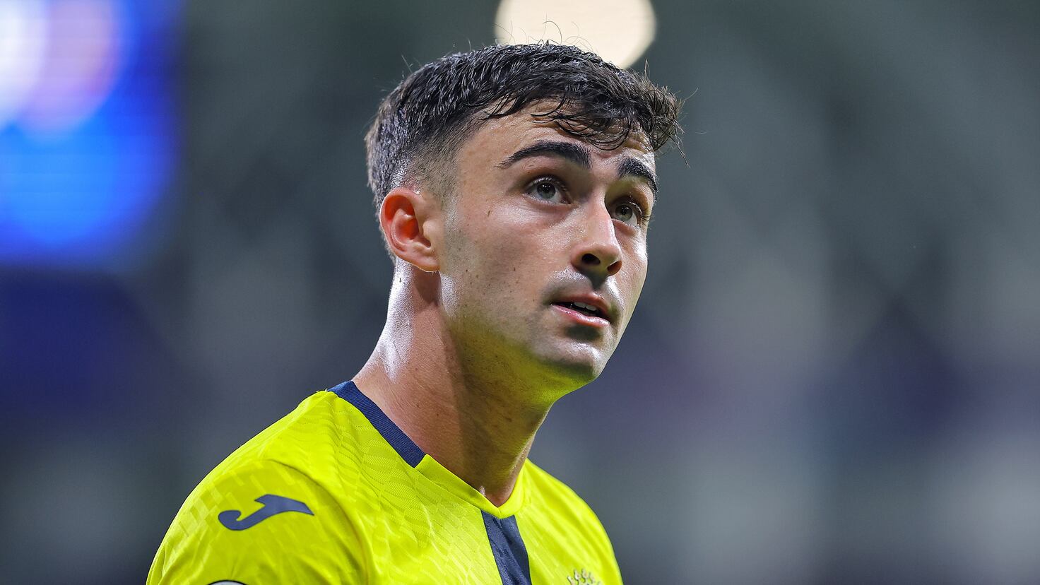 Moleiro veste terno Baena Moleiro veste terno Baena