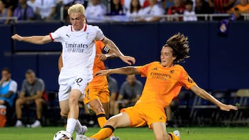 ?lex Jim¨¦nez, en un amistoso de este verano contra el Real Madrid.