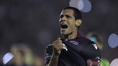 Pepe Sand dispara a River: "A llorar a la iglesia"