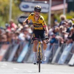 Dennis se impone a Vine y Yates en una fuga de mucho nivel