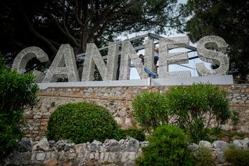 Cartel de entrada a Cannes. La ciudad del sur de Francia se llenará de celebridades del mundo del cine desde el 14 de mayo hasta el 25.