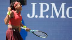 Coco Gauff celebra su victoria contra Jelena Ostapenko en el US Open.