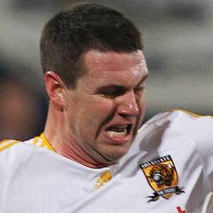 El Oldham expulsa al primo de Gerrard por comentarios racistas en un grupo de WhatsApp