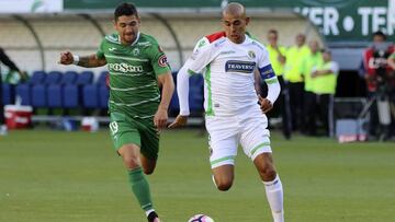Futbol, Deportes Temuco vs Audax Italiano
Sptima fecha, campeonato de Clausura 2016/17
El jugador de Deportes Temuco Audax Italiano Marcos Riquelme, disputa el balon contra Deportes Temuco Audax Italiano durante el partido de primera division disputado en el estadio German Becker de Temuco, Chile
Ricardo Ulloa/Photosport
*************
Football, Deportes Temuco vs Audax Italiano
7th date, Clousure Championship 2016/17
Deportes Temuco's, Audax Italiano's player Marcos Riquelme, battles for the ball against Deportes Temuco, Audax Italiano during the first division football match at the German Beckar stadium in Temuco, Chile.
20/03/2017
Ricardo Ulloa/Photosport