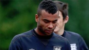 A. Cole "admite" la acusación por los insultos en Twitter