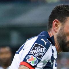 Miguel Layún se conmueve y busca apoyar a niña por Twitter