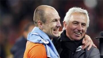 Van Marwijk: "Es maravilloso, han sido 32 años esperando"