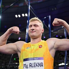 Discus thrower Mykolas Alekna takes Olympic record from his own father in Paris