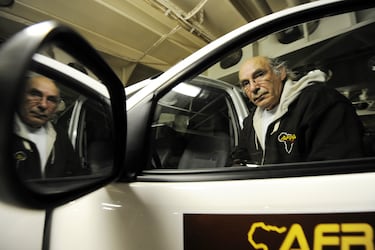 Montrouge, 23 de octubre de 1941-Longjumeau, 3 de enero de 2024. 82 años. Icónico piloto francés. Tres veces ganador del Dakar en coches: en 1981, con Land Rover, y en 1984 y 1986, con Porsche. También ganó las 24 Horas de Le Mans en categoría de camiones en 1983.