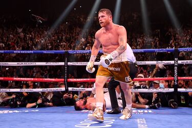 Canelo Álvarez not ruling out Jake Paul bout