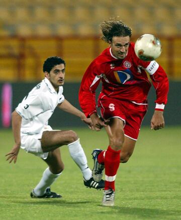 El jugador argentino jugó en el Al-Arabi de Catar desde 2003 hasta 2005.